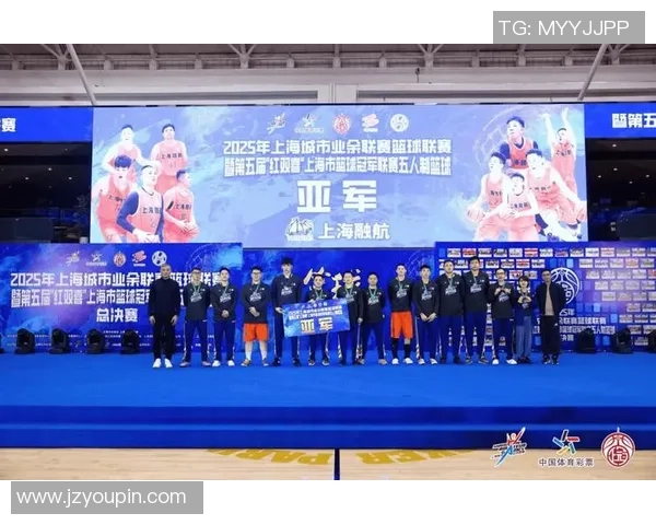 上海篮球队以75分稳居冠军赛积分榜首位展现强劲实力